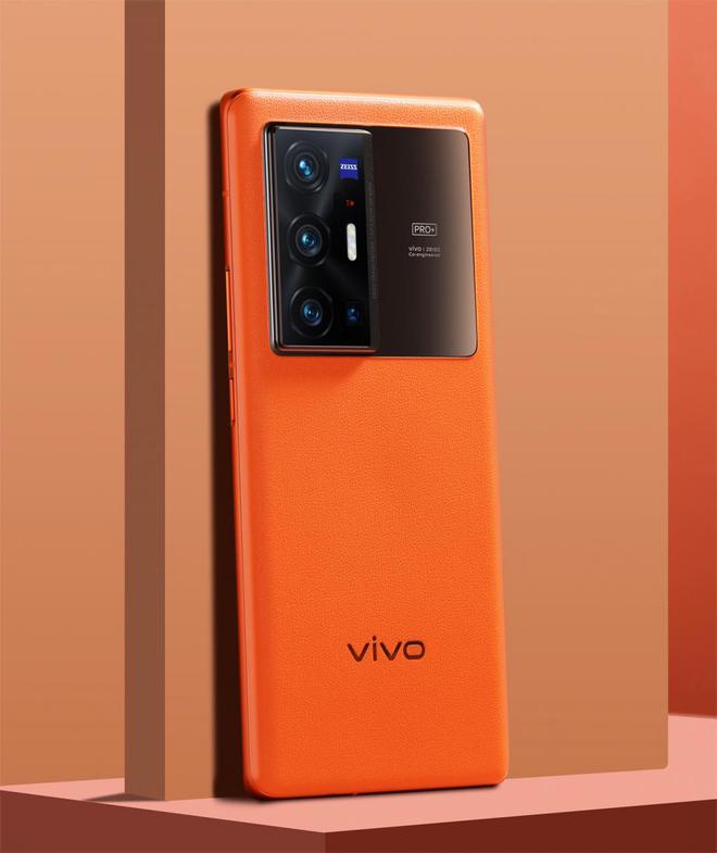 泛亚电竞vivo X70系列发布：一款相机、性能全拉满的真正水桶机(图1)