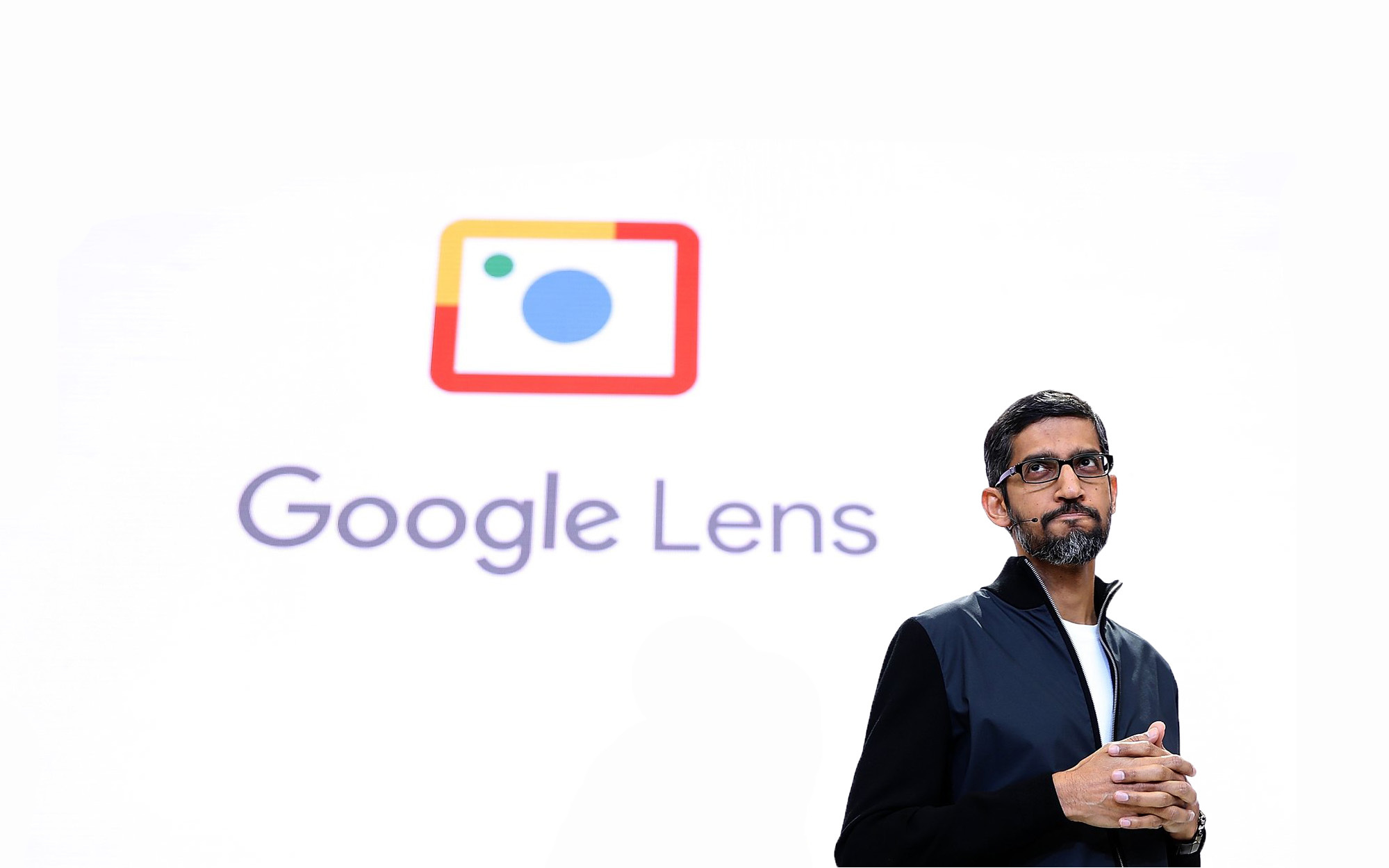 泛亚电竞Google为你的手机准备了一双「火眼金睛」可拍景识别实物(图1)