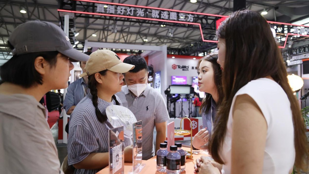 聚焦上海国9博体育际摄影器材和数码影像展览会沪光人气再创新高(图2)