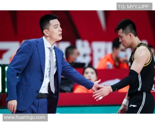 2013年CBA季后赛广东队对阵山东队的精彩对决回顾与分析